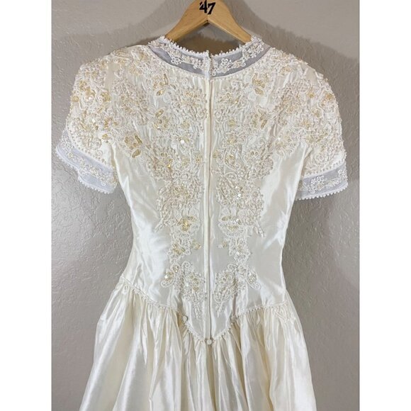 Vintage 1980's/1990's Beaded Bodice Silk Wedding Gown - Small - Picture 9 of 16